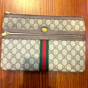 Gucci clutch